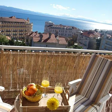 Apartamento In With Sea View, Balcony, Air Conditioning, Wifi Opatija