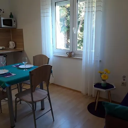 In With Sea View, Balcony, Air Conditioning, Wifi *