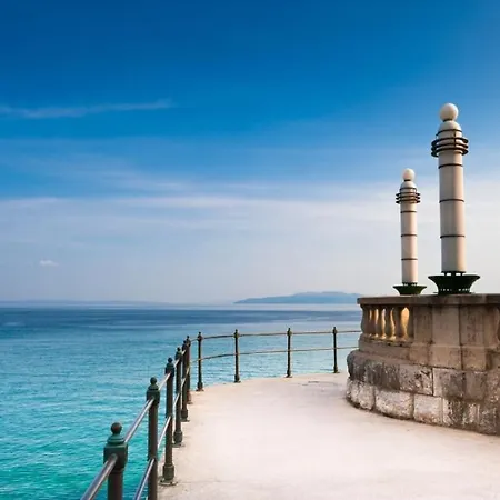 Apartamento In With Sea View, Balcony, Air Conditioning, Wifi Opatija